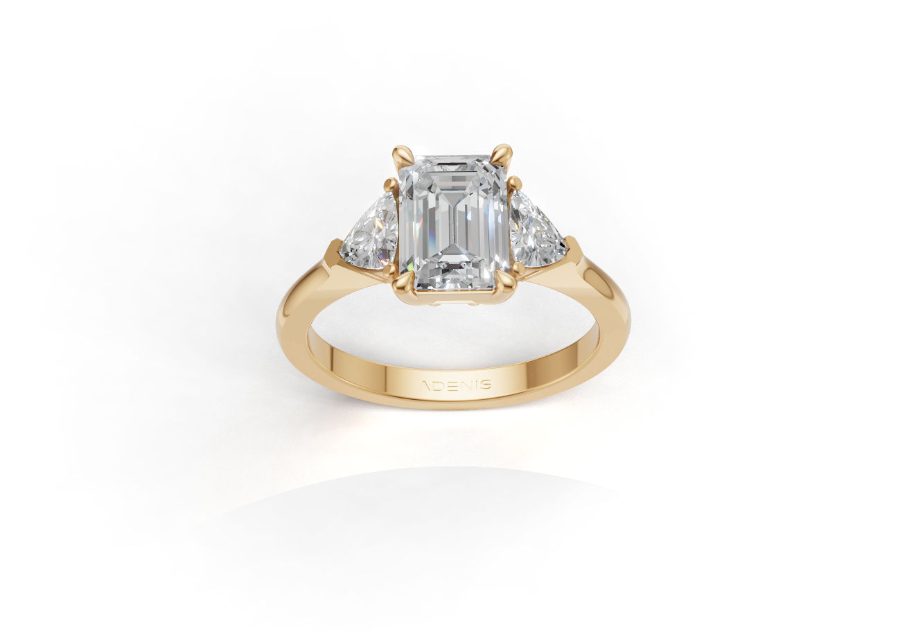 18K Gold Princess Cut Modern Classic Diamond Ring 18K Gold Princess Cut Modern Classic Diamond Ring